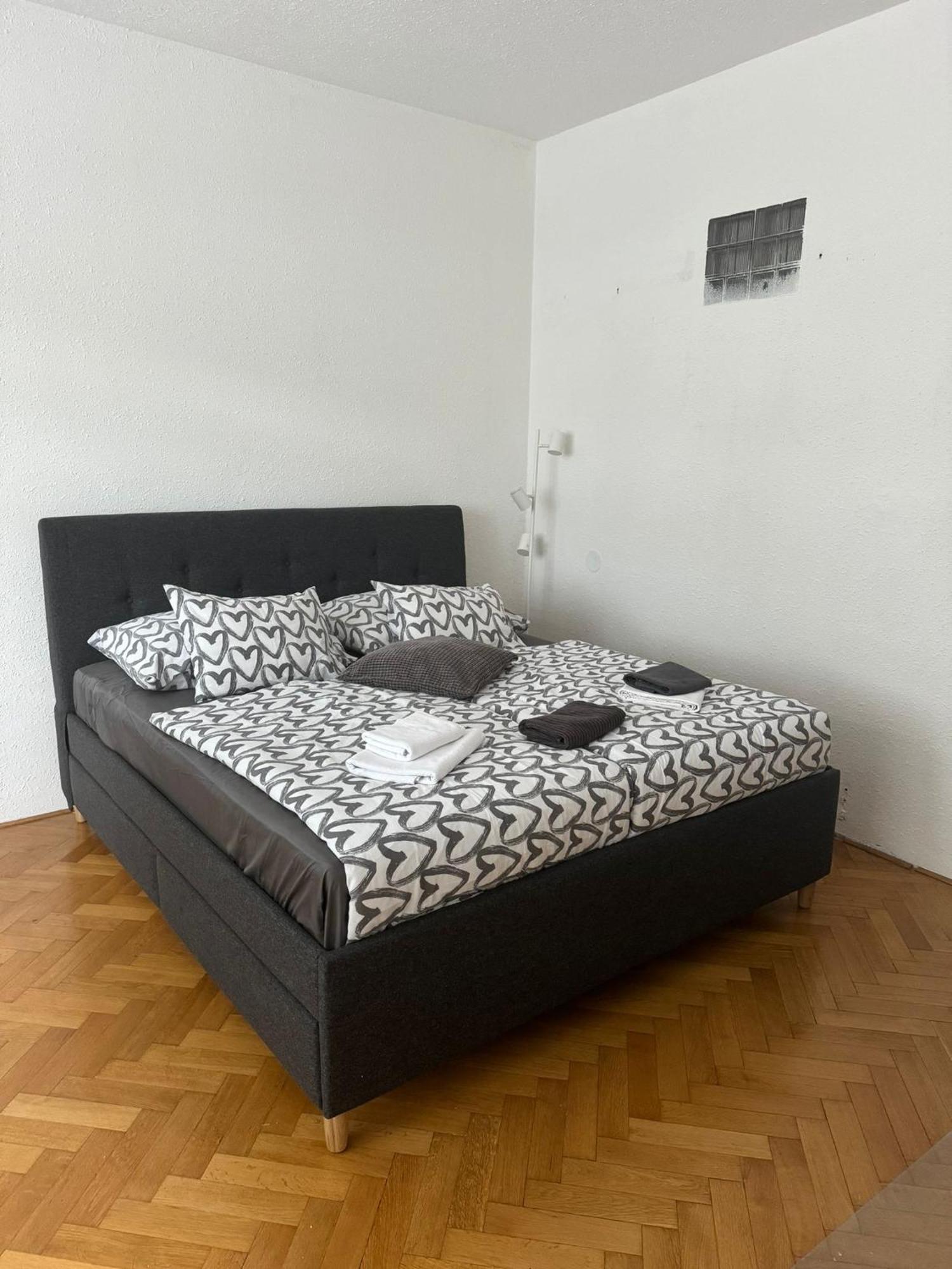 Studio Apartment Monte Bu Брно Экстерьер фото